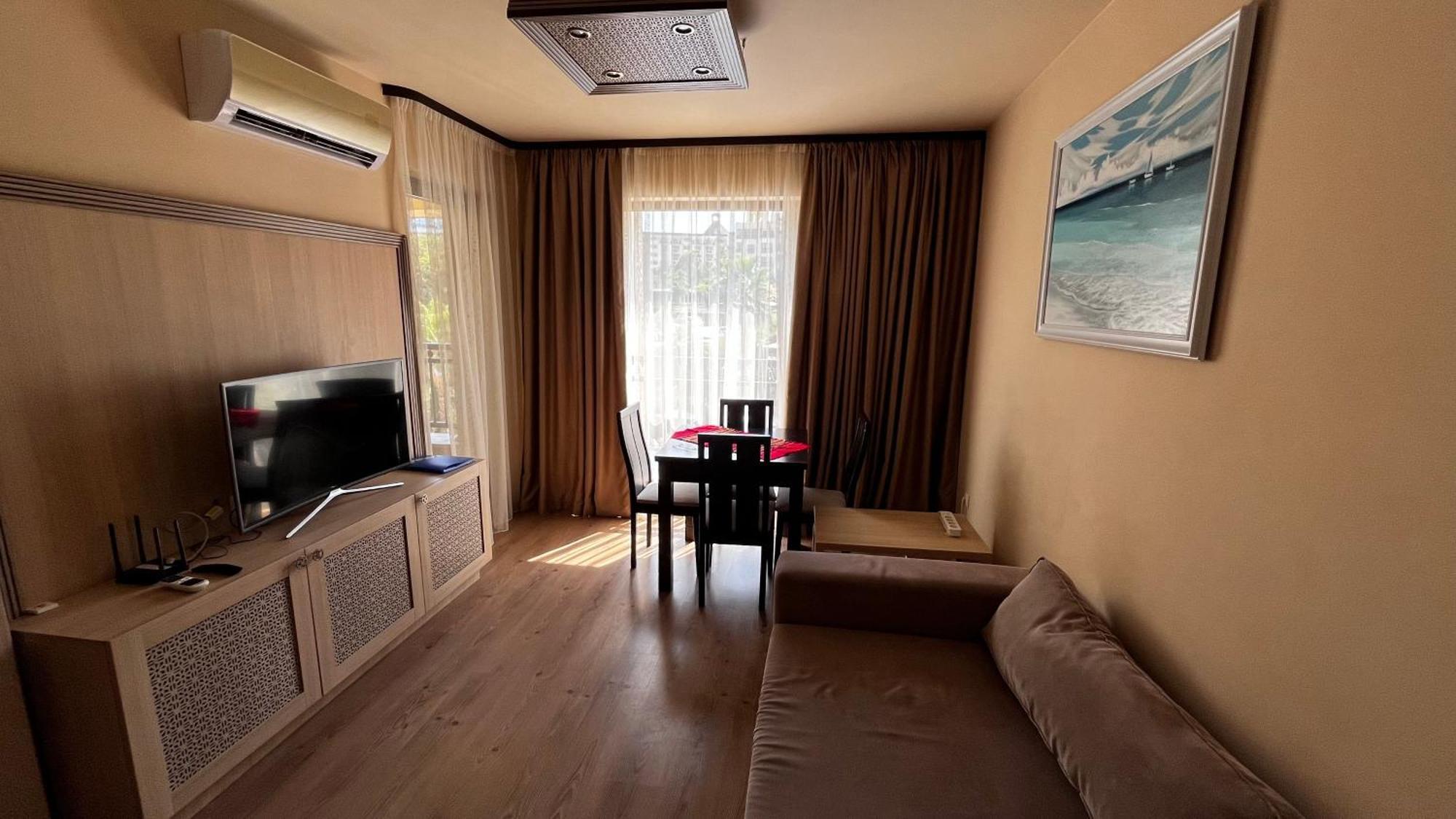 Argisht Superior Apartment Golden Sands Exterior photo