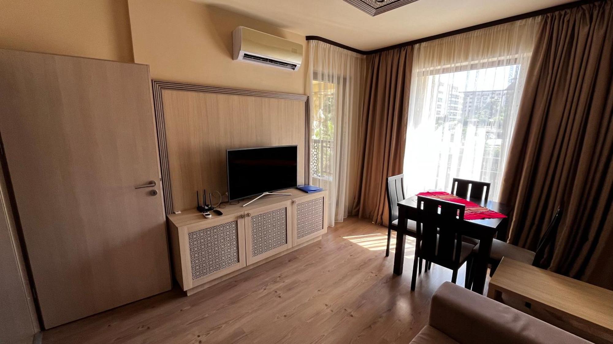 Argisht Superior Apartment Golden Sands Exterior photo